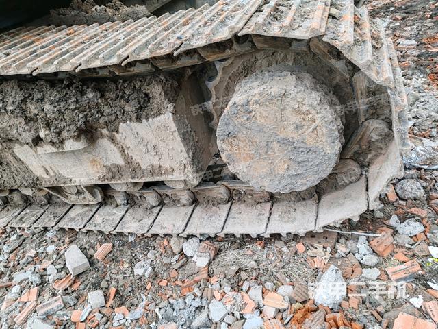 右驅(qū)動(dòng)輪（行走機(jī)構(gòu)）