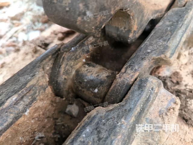 左側(cè)履帶整體?（行走機(jī)構(gòu)）