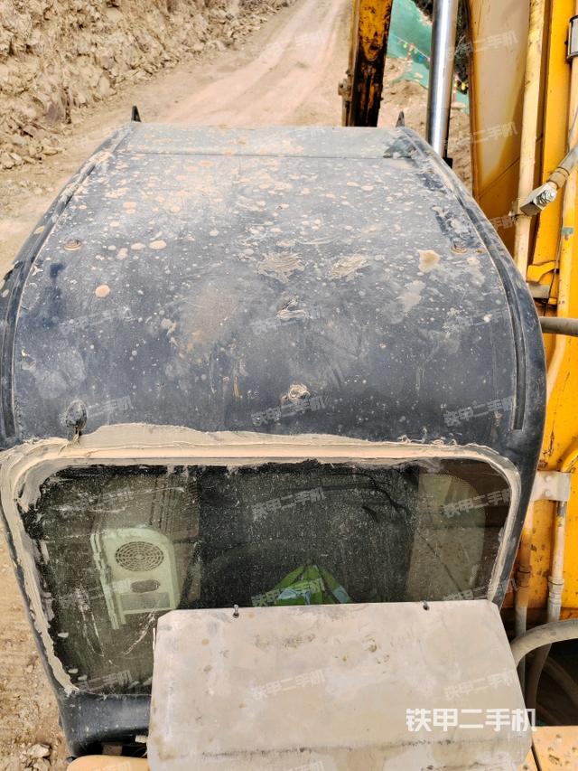 駕駛室頂部俯視(上車部件) 駕駛室頂部俯視(上車部件)