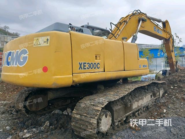 右后45(整機(jī)外觀) 右后45(整機(jī)外觀)