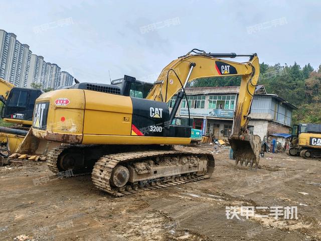 右后45(整機(jī)外觀) 右后45(整機(jī)外觀)