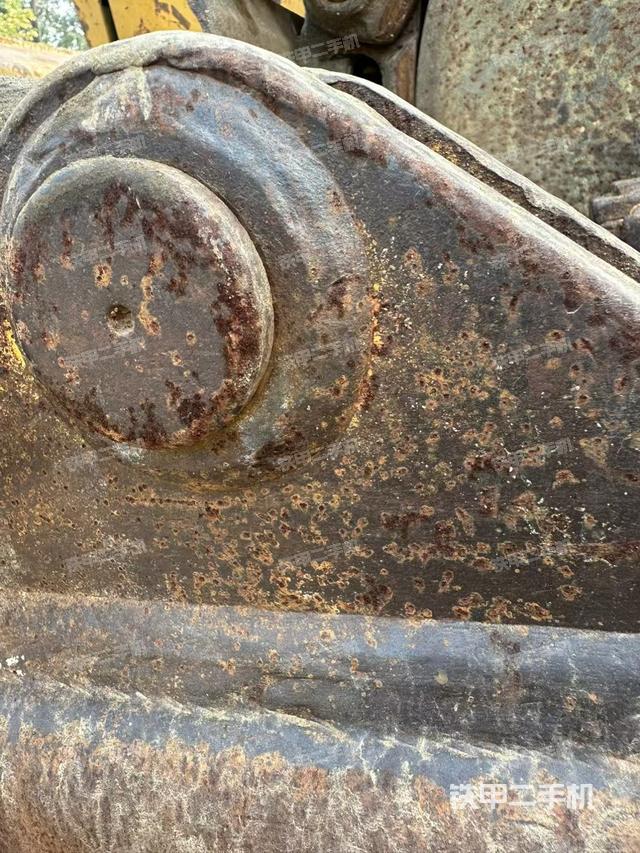 右驅動輪（推土機底盤及工作裝置）