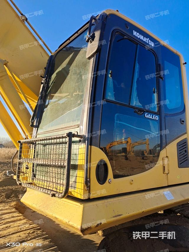 駕駛室整體（整機外觀）