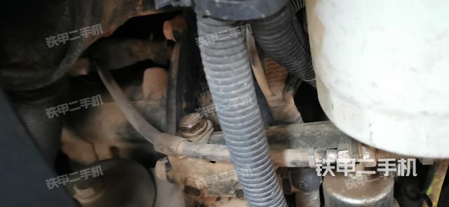 回轉(zhuǎn)馬達(dá)和主控閥（整機外觀）