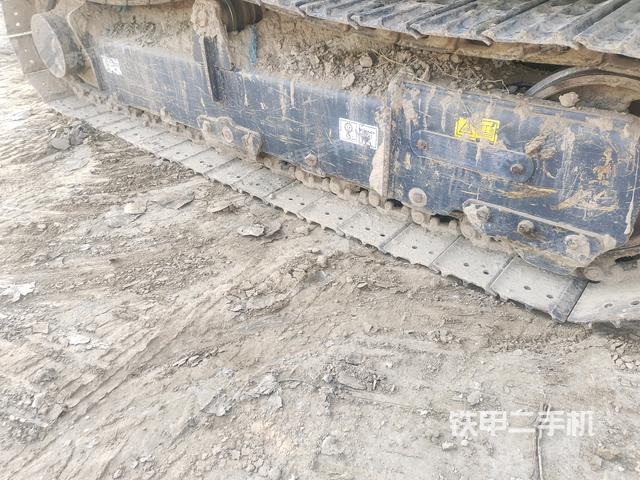 左側(cè)行走馬達(dá)蓋板(行走機(jī)構(gòu)) 左側(cè)行走馬達(dá)蓋板(行走機(jī)構(gòu))