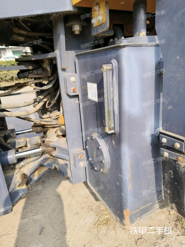 后驅(qū)動橋（液壓/傳動系統(tǒng)）