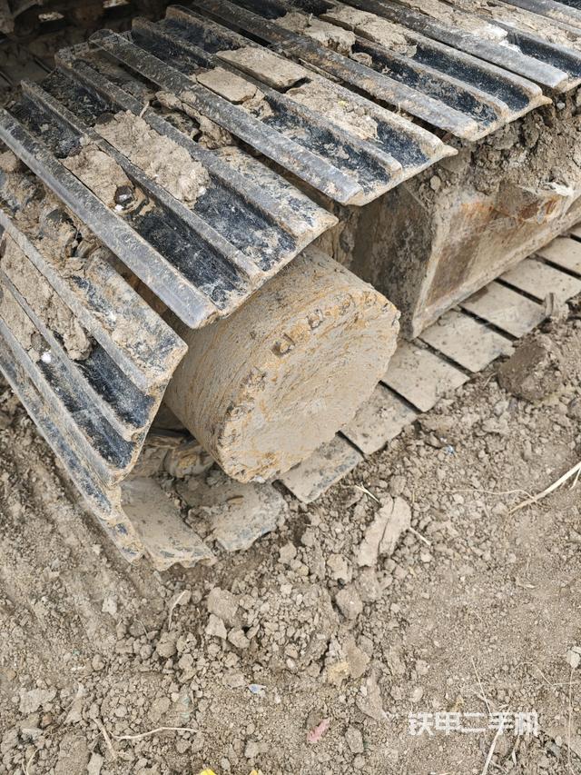 左驅(qū)動(dòng)輪（行走機(jī)構(gòu)）