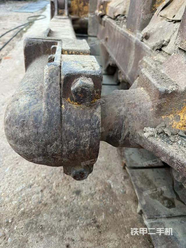 推土鏟右后（推土機底盤及工作裝置）