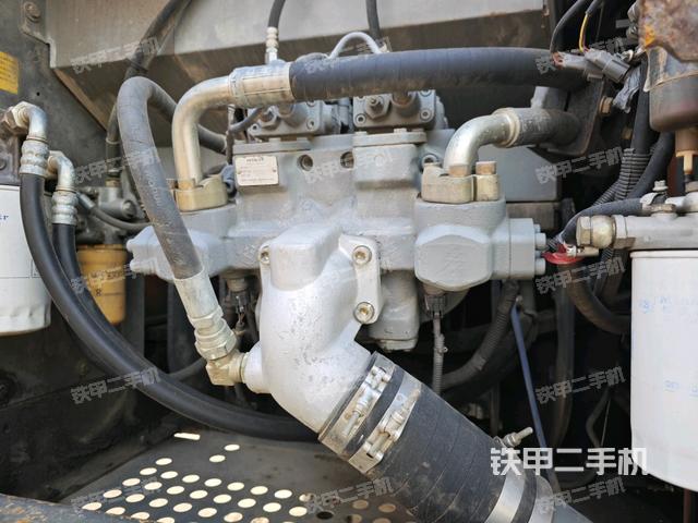 散熱器正面(大件艙室) 散熱器正面(大件艙室)