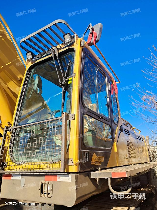 駕駛室整體（整機(jī)外觀）