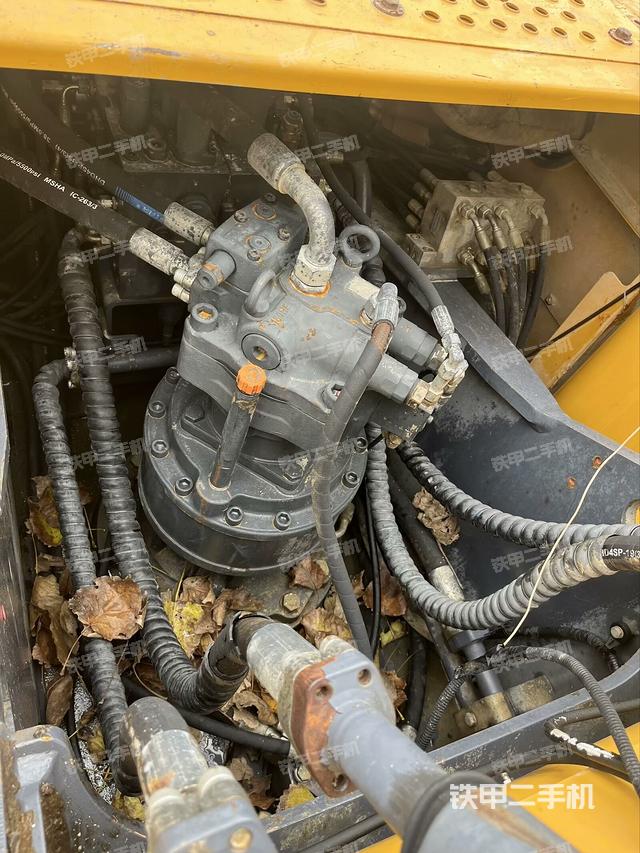 回轉(zhuǎn)馬達(dá)（上車部件）