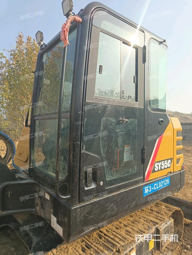 ?駕駛室正側(cè)（駕駛室部分）