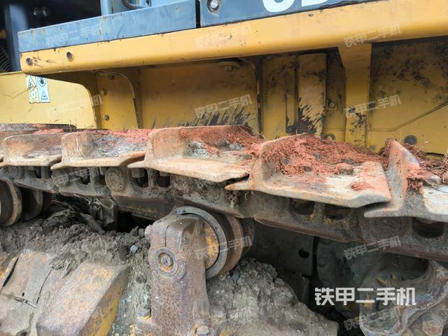 右引導輪（推土機底盤及工作裝置）