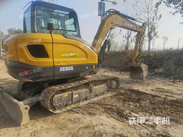 右前45(整機(jī)外觀) 右前45(整機(jī)外觀)