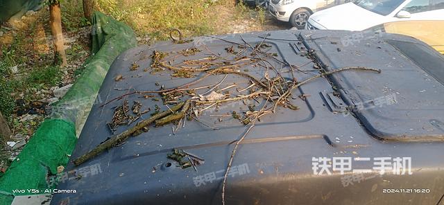 駕駛室頂部(整機外觀) 駕駛室頂部(整機外觀)