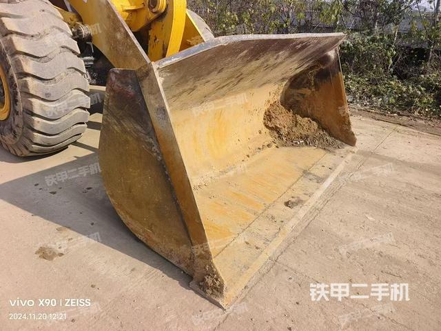 工作裝置整體（整機外觀及大件）