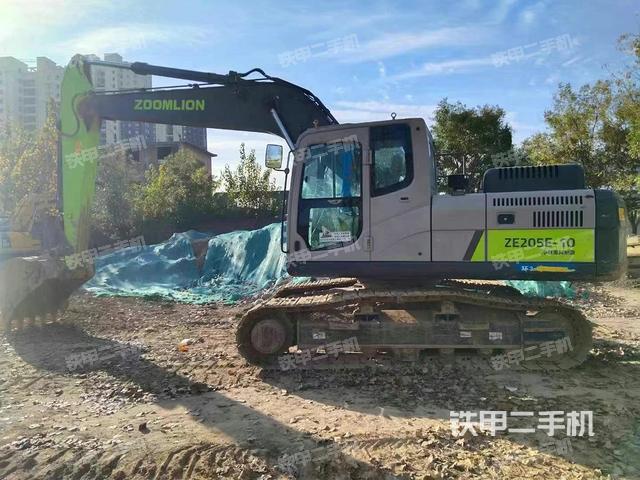 中聯(lián)重科ZE205E-10挖掘機