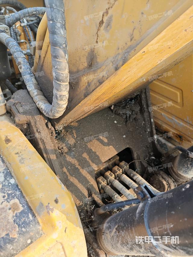 大臂根部?斜視（工作和回轉裝置）