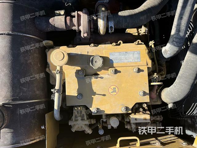 發(fā)動機整體俯視(整機外觀) 發(fā)動機整體俯視(整機外觀)