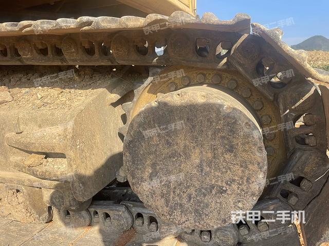 右側(cè)行走馬達(dá)蓋板(行走機(jī)構(gòu)) 右側(cè)行走馬達(dá)蓋板(行走機(jī)構(gòu))