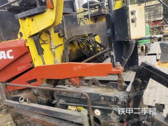 整機(jī)右側(cè)（設(shè)備外觀及核心部件）