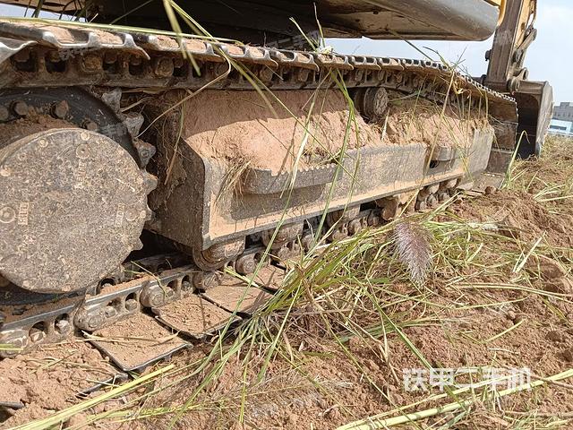 單側(cè)履帶整體（整機(jī)外觀）