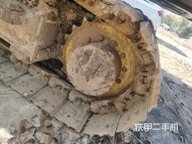 右驅動輪（行走機構）