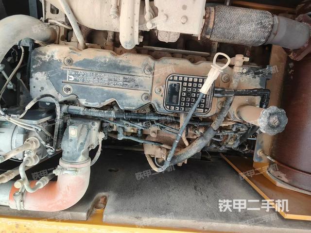 發(fā)動機整體俯視(整機外觀) 發(fā)動機整體俯視(整機外觀)