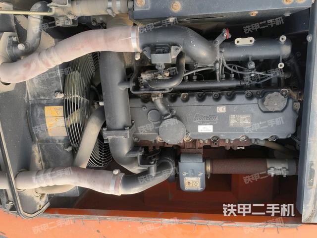 發(fā)動(dòng)機(jī)整體俯視（整機(jī)外觀）