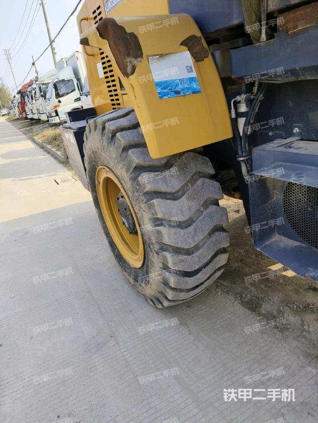 右后輪（行走機構(gòu)）