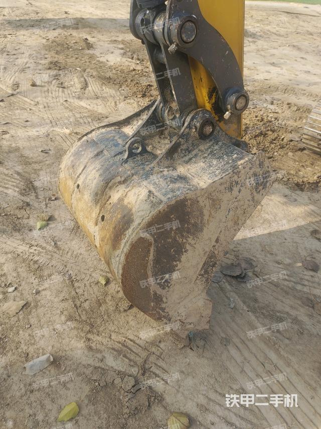 鏟斗45度(工作和回轉(zhuǎn)裝置) 鏟斗45度(工作和回轉(zhuǎn)裝置)