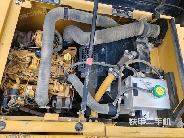發(fā)動機(jī)室(上車部件) 發(fā)動機(jī)室(上車部件)