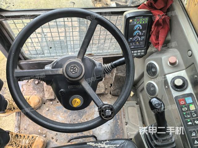 后窗玻璃角標(biāo)(駕駛室部分) 后窗玻璃角標(biāo)(駕駛室部分)