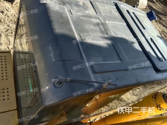 駕駛室頂部（整機(jī)外觀）