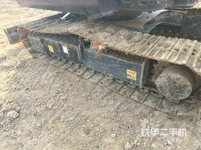 右側(cè)履帶整體?（行走機構(gòu)）