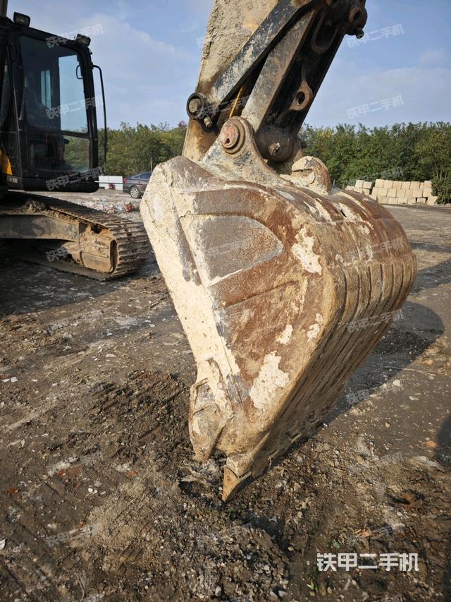 小臂整體左后（工作和回轉(zhuǎn)裝置）