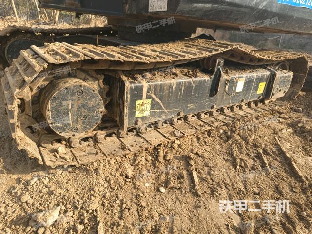 左側(cè)履帶整體?（行走機構(gòu)）