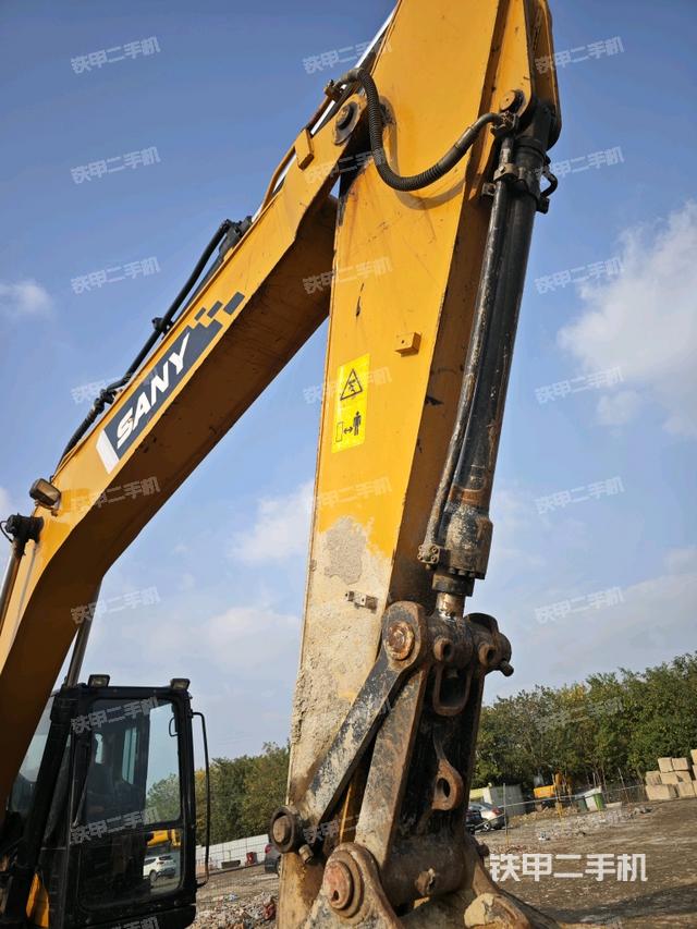 大臂整體?右側(cè)（工作和回轉(zhuǎn)裝置）