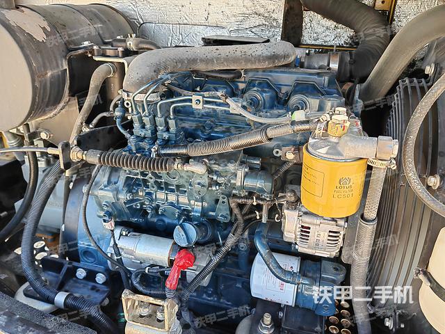 發(fā)動機(jī)整體俯視（整機(jī)外觀）