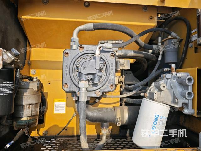 液壓泵室（大件艙室）