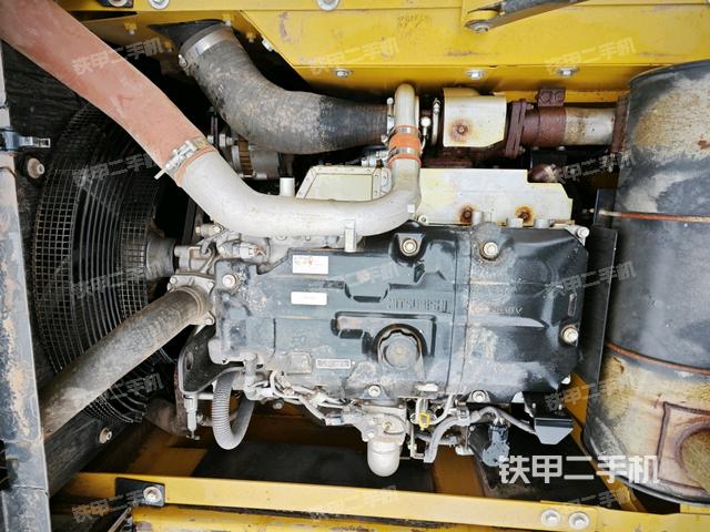 氣門室蓋螺絲特寫（上車部件）