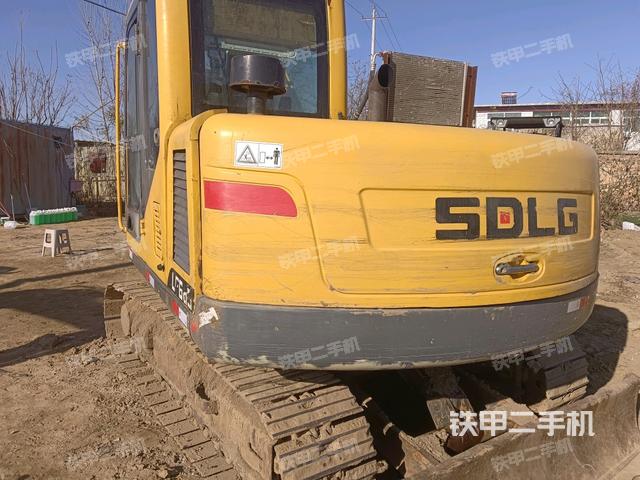 整機右后45°(整機外觀) 整機右后45°(整機外觀)