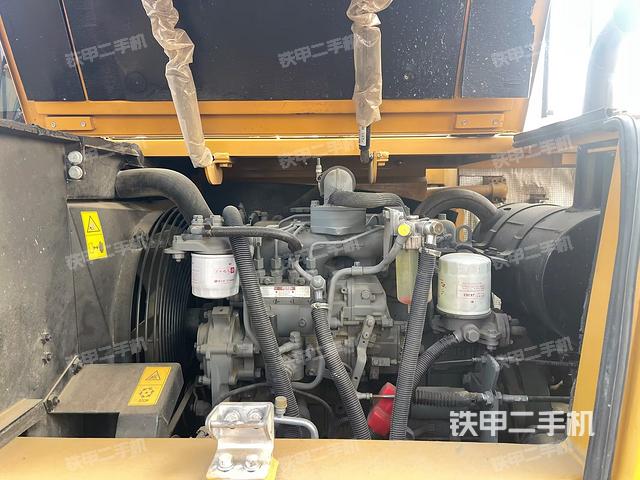 發(fā)動機整體俯視（整機外觀）