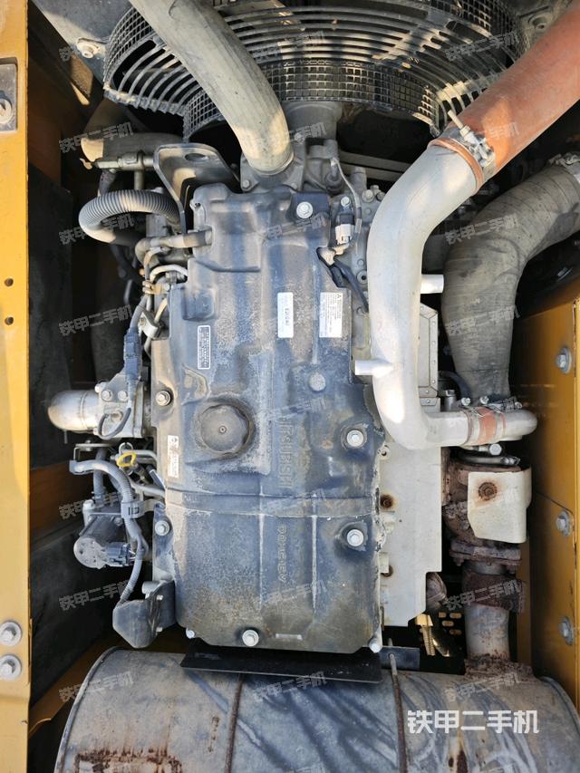 駕駛室頂部俯視（上車部件）