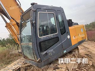 現(xiàn)代R215-7挖掘機