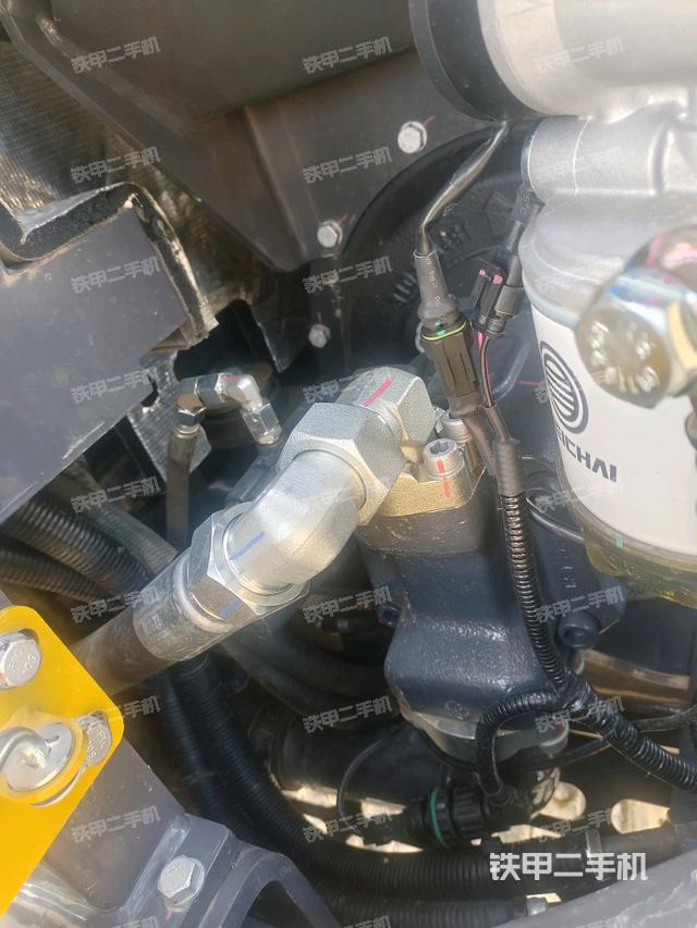 液壓泵室(大件艙室) 液壓泵室(大件艙室)