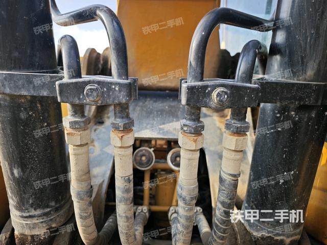 大臂根部?斜視（工作和回轉(zhuǎn)裝置）