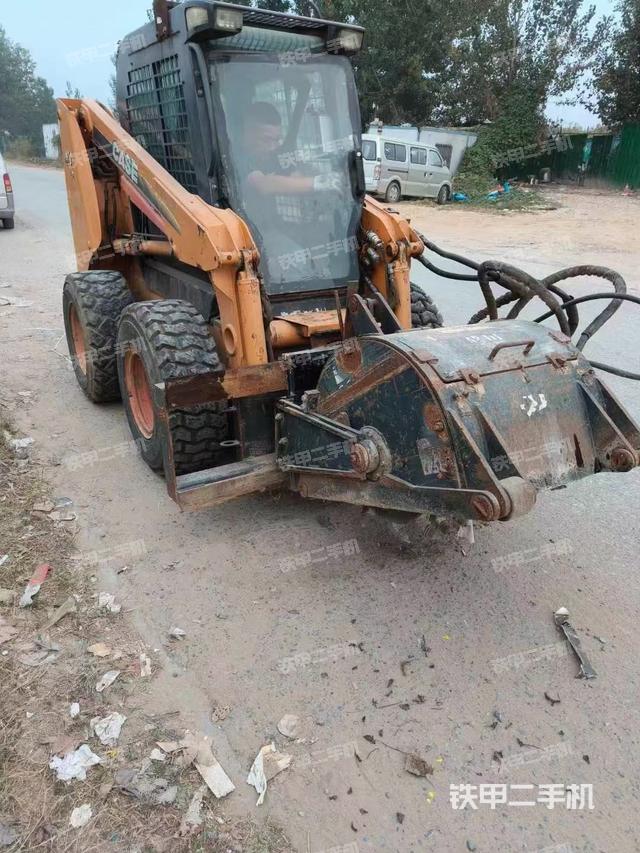 整機(jī)左側(cè)（設(shè)備外觀及核心部件）