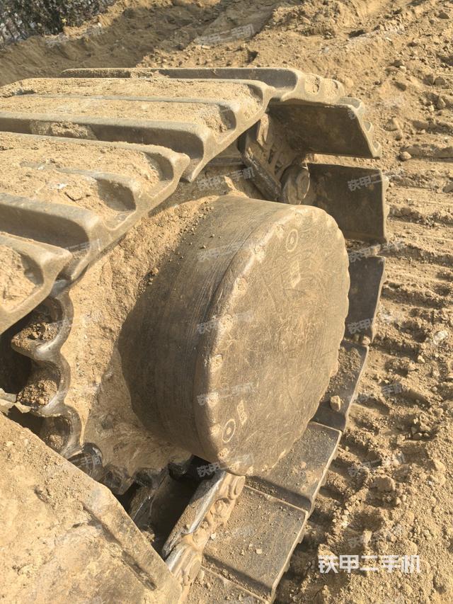 單側(cè)履帶整體（整機(jī)外觀）