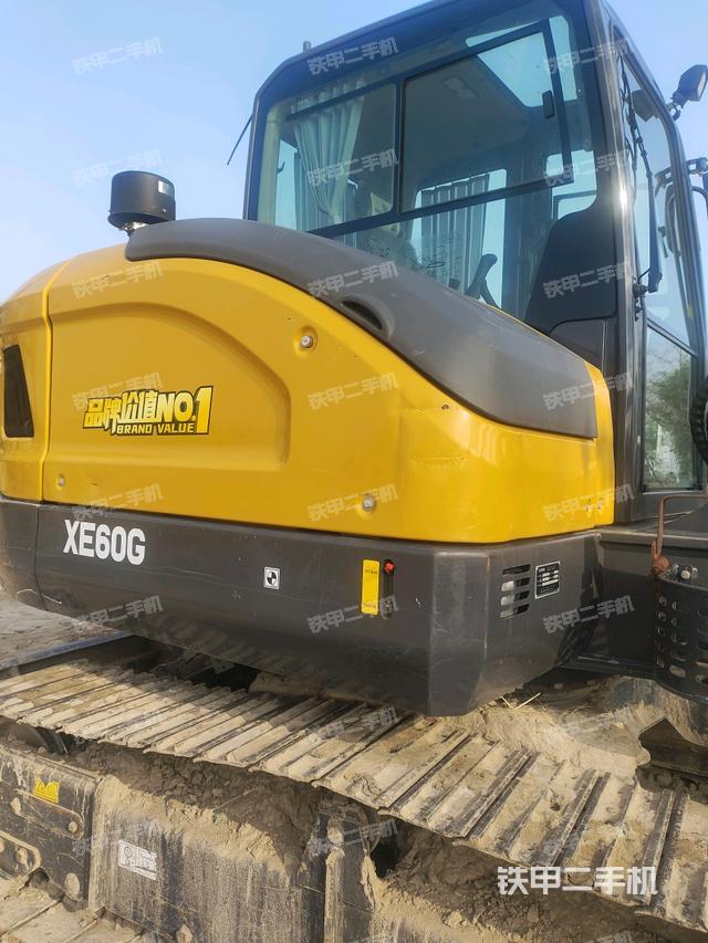 右后45(整機(jī)外觀) 右后45(整機(jī)外觀)